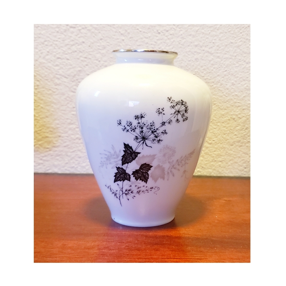 Vintage Stonegate Germany China Bavarian Wooddale Vase 1956
